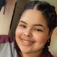  Ruth Holguin